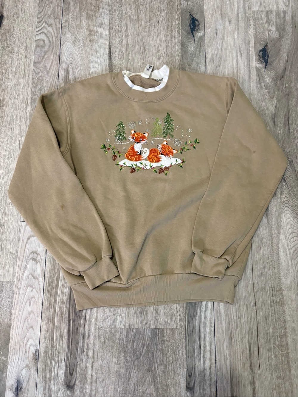 Vintage women’s Crewneck Sweatshirt with Fox Embroidery